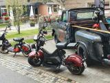 Roadranner, elektrisches Moped. Super geeignet als Beiboot für den Kastenwagen.